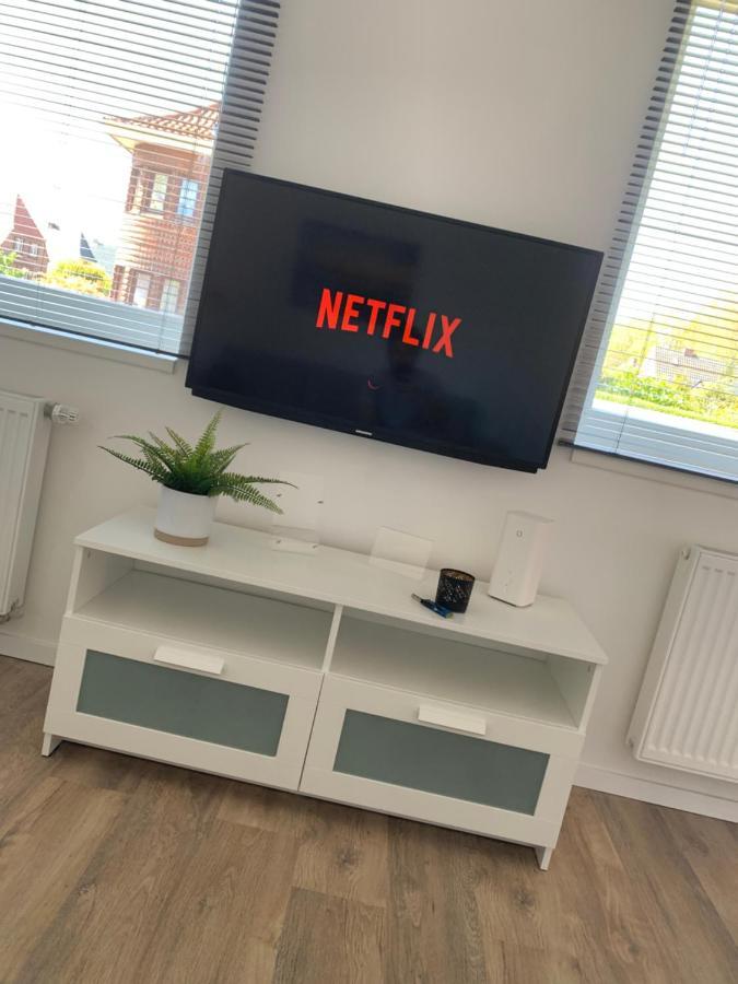 Feddersen Living Kernsanierte Ferienwohnungen - Gemuetlich - Netflix - Voll Ausgestattet - Zentral Brunsbuttel Bagian luar foto